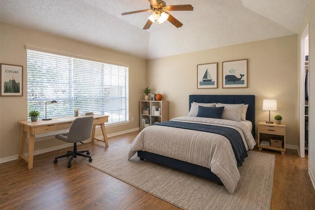 3207 Rimrock Drive, Missouri City, TX 77459