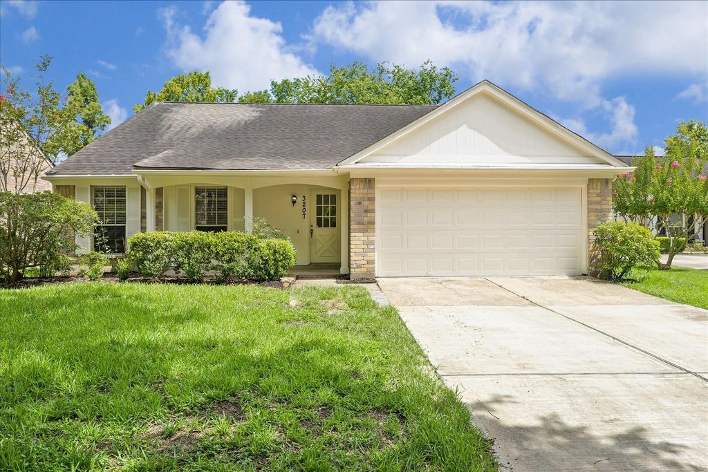 3207 Rimrock Drive, Missouri City, TX 77459