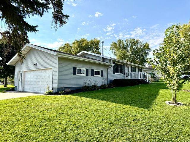 506 7th Street NE, Stewartville, MN 55976