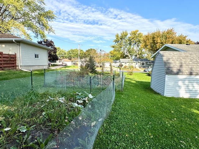 506 7th Street NE, Stewartville, MN 55976