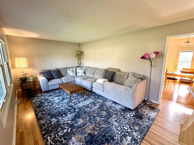 506 7th Street NE, Stewartville, MN 55976