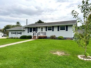 506 7th Street NE, Stewartville, MN 55976