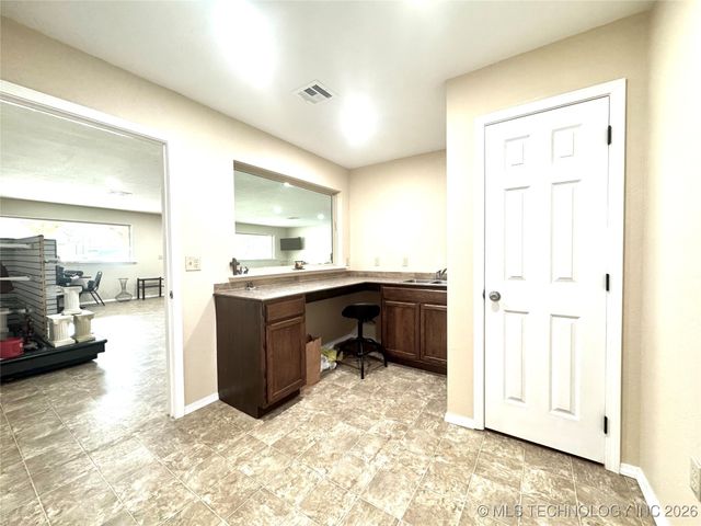 418940 Texanna Road, Checotah, OK 74426