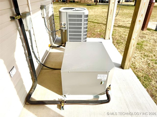 418940 Texanna Road, Checotah, OK 74426