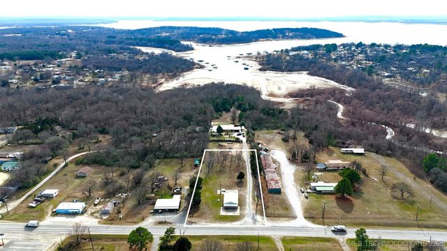 418940 Texanna Road, Checotah, OK 74426