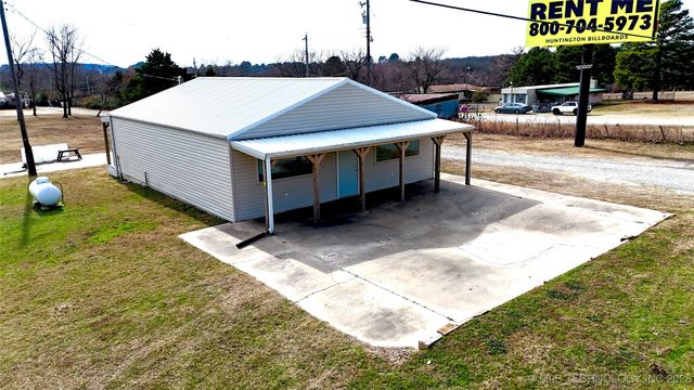 418940 Texanna Road, Checotah, OK 74426