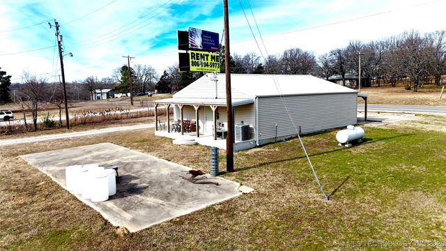 418940 Texanna Road, Checotah, OK 74426