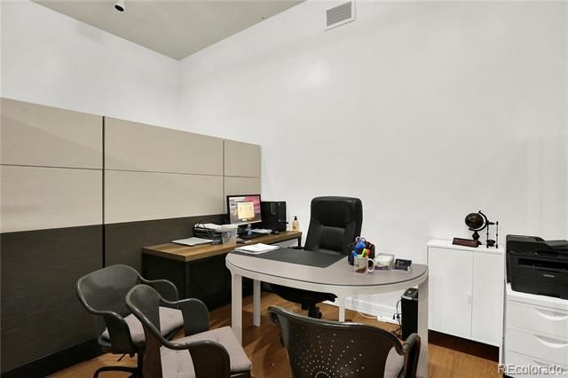 1201 S Parker Road 203, Denver, CO 80231