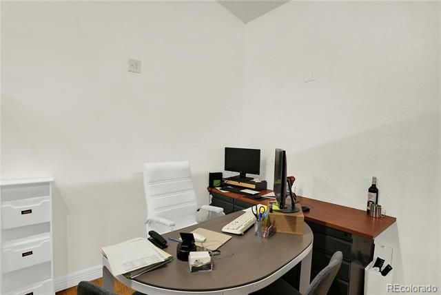 1201 S Parker Road 203, Denver, CO 80231