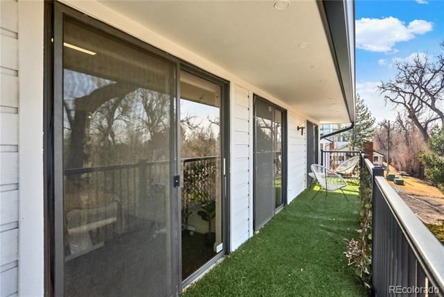 1201 S Parker Road 203, Denver, CO 80231