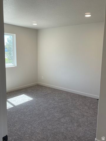 73 W 400 S, Santaquin, UT 84655