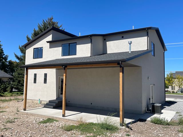 73 W 400 S, Santaquin, UT 84655