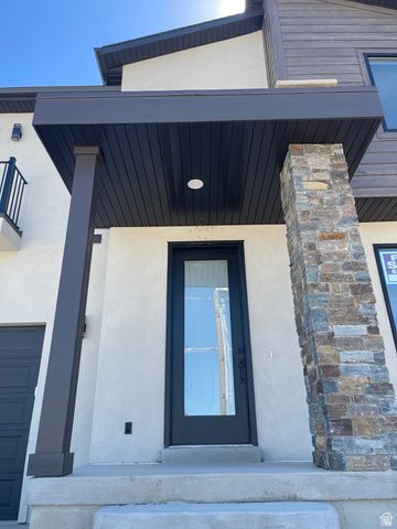 73 W 400 S, Santaquin, UT 84655