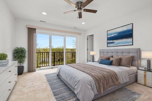 4520 W Shore Drive, Wonder Lake, IL 60097