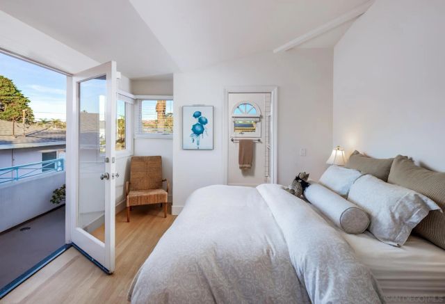 538 4th St, Encinitas, CA 92024