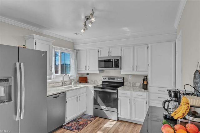 1212 Woodbridge TRL, Virginia Beach, VA 23453