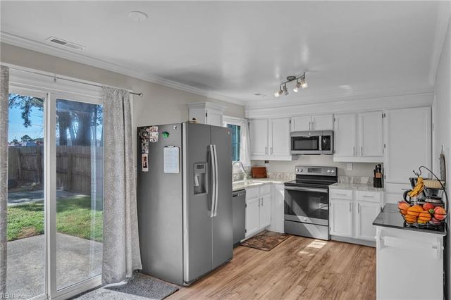 1212 Woodbridge TRL, Virginia Beach, VA 23453