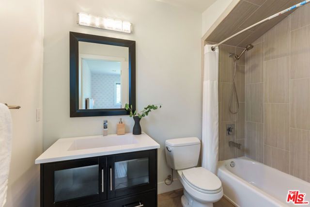 961 S Gretna Green Way, Los Angeles, CA 90049