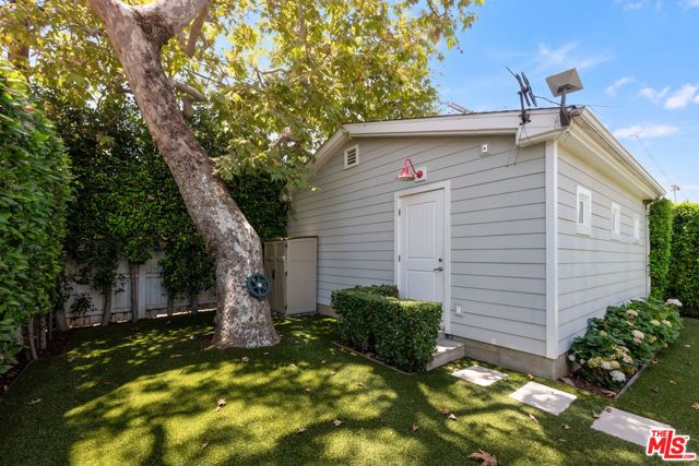 961 S Gretna Green Way, Los Angeles, CA 90049