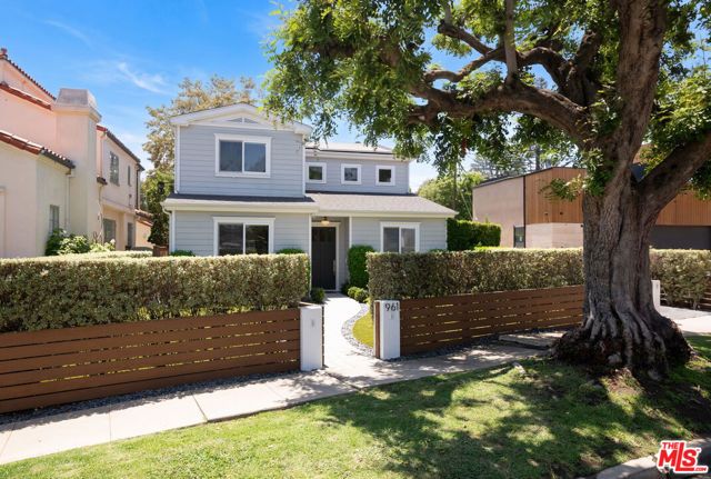 961 S Gretna Green Way, Los Angeles, CA 90049