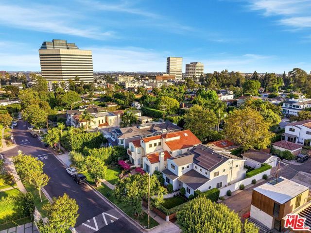 961 S Gretna Green Way, Los Angeles, CA 90049