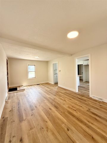 509 E Thornton Avenue, Des Moines, IA 50315