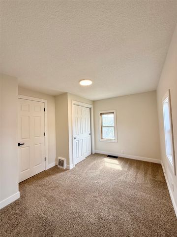 509 E Thornton Avenue, Des Moines, IA 50315