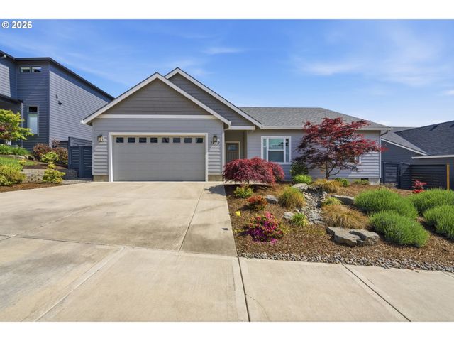 2870 Nw MT ASHLAND Ln, Mc Minnville, OR 97128