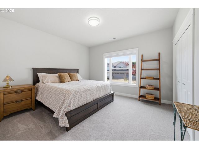 2870 Nw MT ASHLAND Ln, Mc Minnville, OR 97128