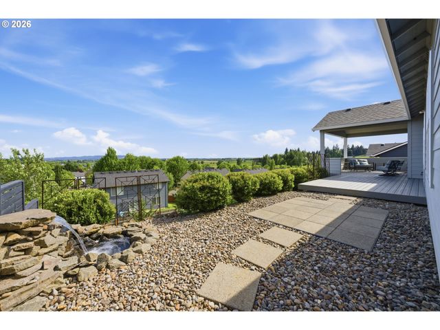 2870 Nw MT ASHLAND Ln, Mc Minnville, OR 97128