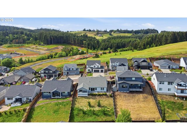 2870 Nw MT ASHLAND Ln, Mc Minnville, OR 97128