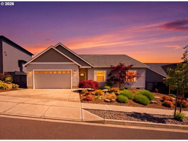 2870 Nw MT ASHLAND Ln, Mc Minnville, OR 97128
