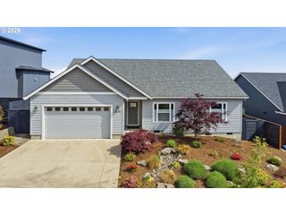 2870 Nw MT ASHLAND Ln, Mc Minnville, OR 97128