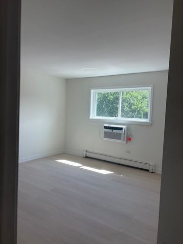8923 Knight Avenue 312, Des Plaines, IL 60016