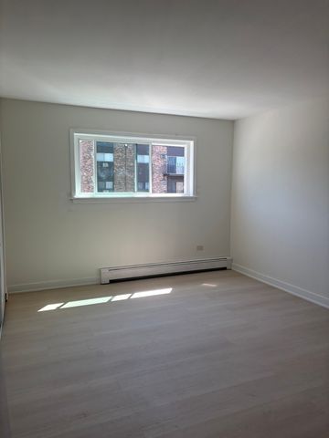 8923 Knight Avenue 312, Des Plaines, IL 60016