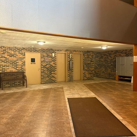 8923 Knight Avenue 312, Des Plaines, IL 60016
