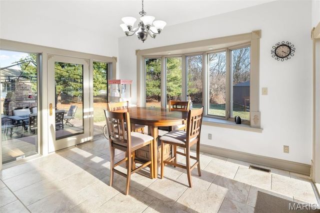 339 Sandpiper Lane, Grafton, IL 62037