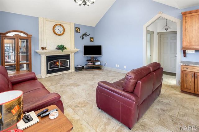 339 Sandpiper Lane, Grafton, IL 62037