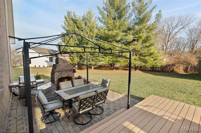 339 Sandpiper Lane, Grafton, IL 62037