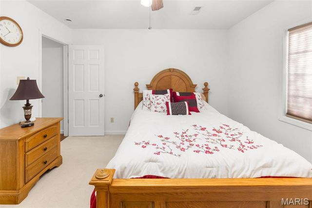 339 Sandpiper Lane, Grafton, IL 62037