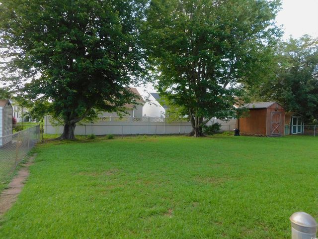 11 Pierce Pl, Surfside Beach, SC 29575