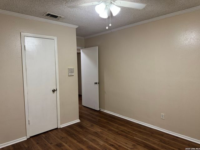 6919 MOON LAKE DR, San Antonio, TX 78244