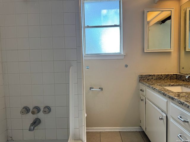 6919 MOON LAKE DR, San Antonio, TX 78244