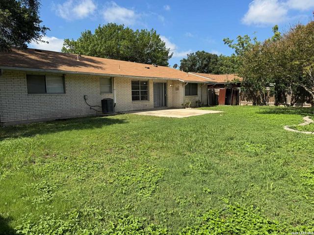 6919 MOON LAKE DR, San Antonio, TX 78244