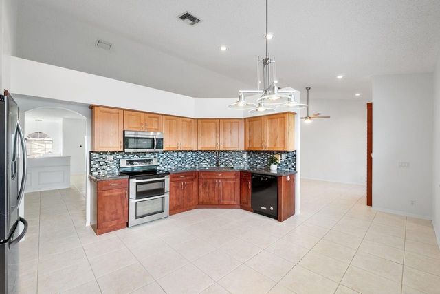 12342 NW 10th Drive D-9, Coral Springs, FL 33071