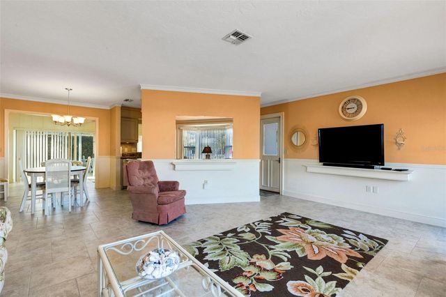 72 CIRCLEWOOD DRIVE A2-7, Venice, FL 34293