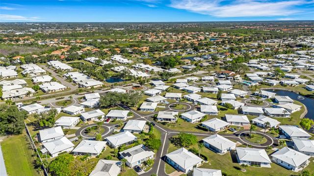 72 CIRCLEWOOD DRIVE A2-7, Venice, FL 34293