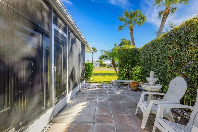 72 CIRCLEWOOD DRIVE A2-7, Venice, FL 34293