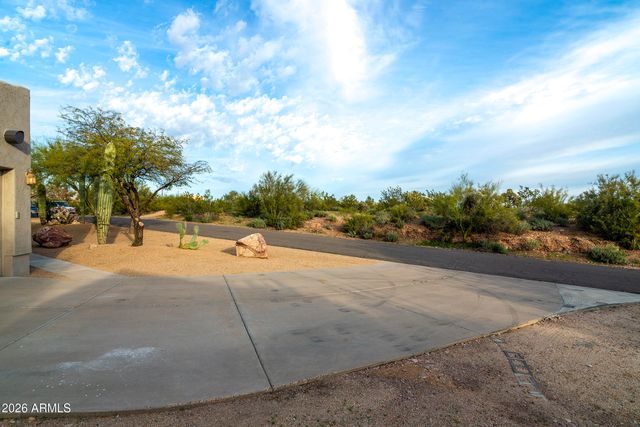 9822 E Palermo Avenue, Gold Canyon, AZ 85118