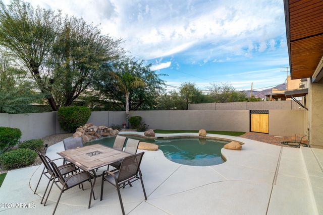 9822 E Palermo Avenue, Gold Canyon, AZ 85118